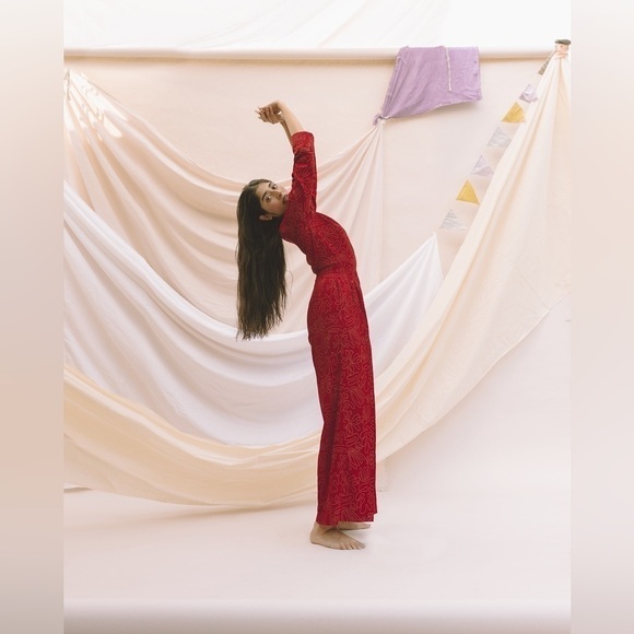 NWT Little Things Studio Red Jumpsuit Small - Picture 5 of 13